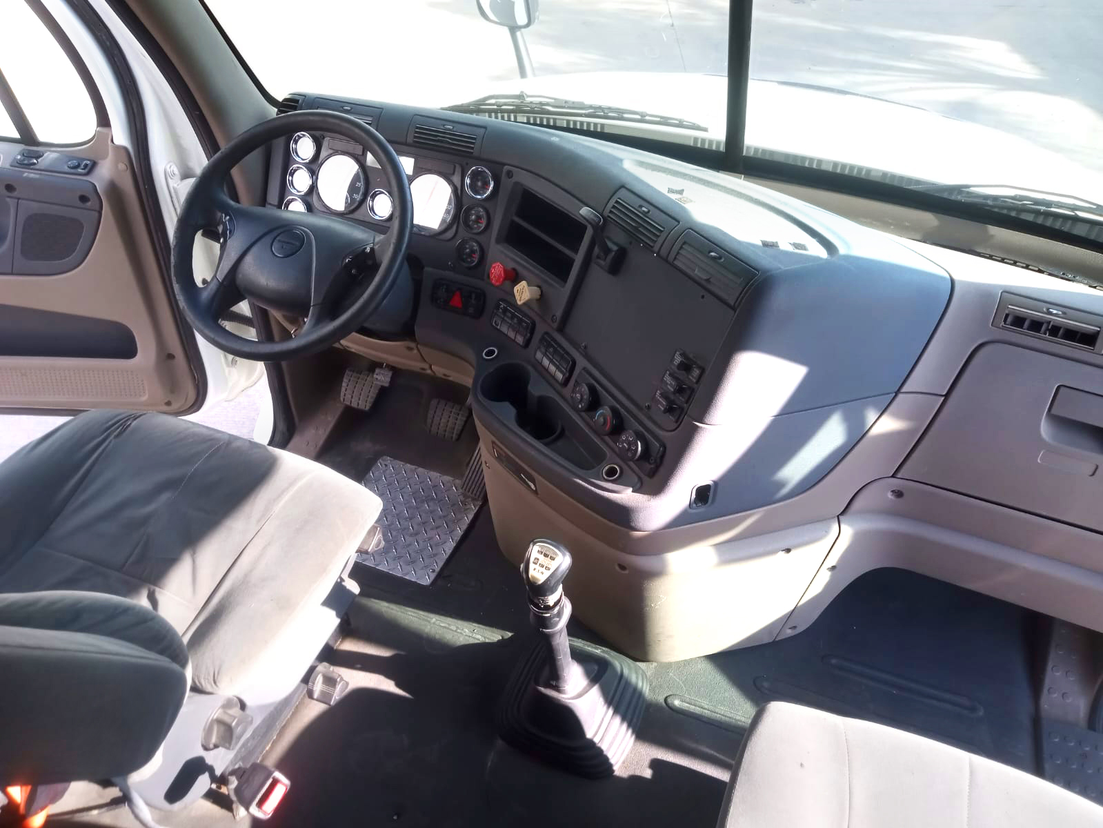 Interior 4