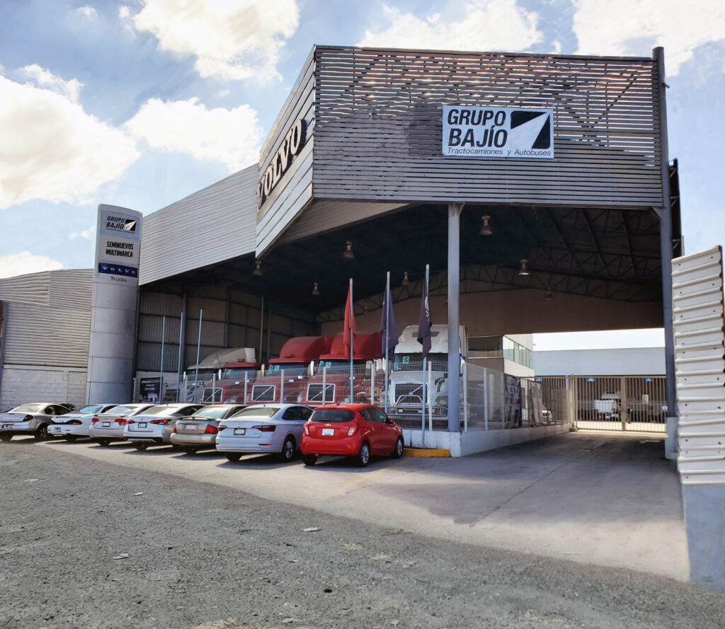 Fachada Volvo Trucks Querétaro refacciones y servicio