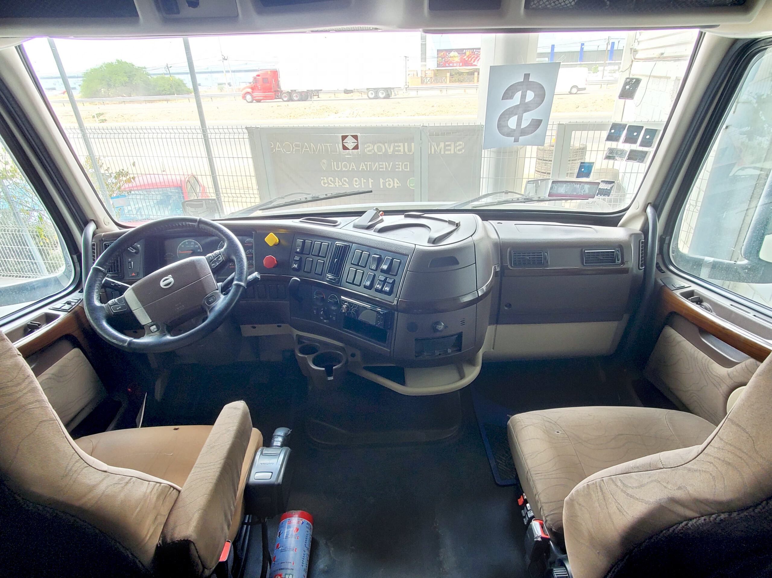 Interior Volvo seminuevo a la venta Volvo 630 2013 camiones Volvo seminuevos usados a la venta
