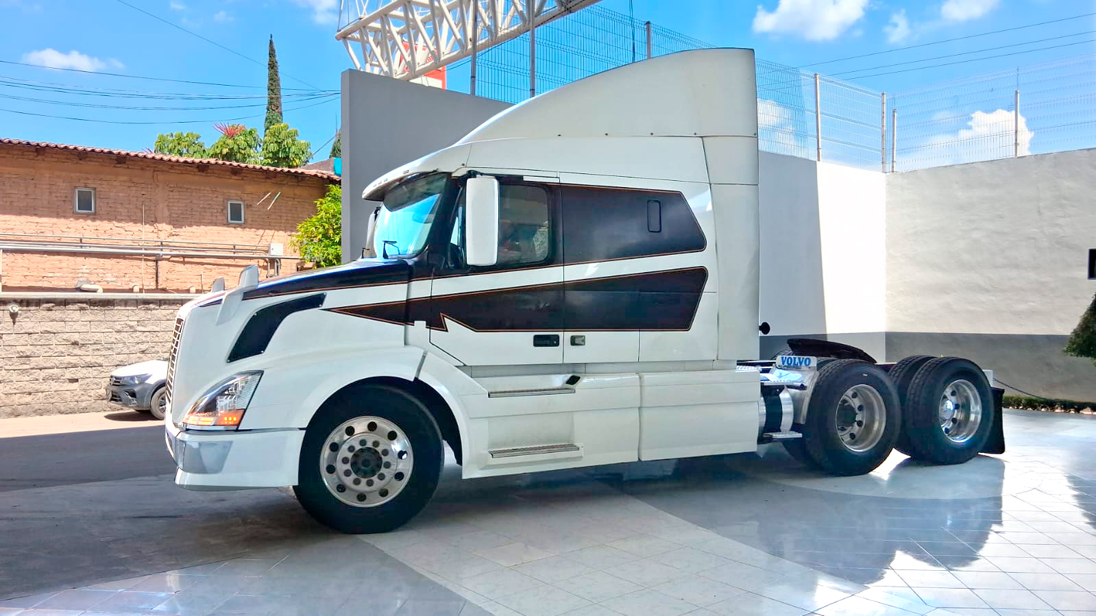 Volvo usado barato en venta camion volvo seminuevo en venta
