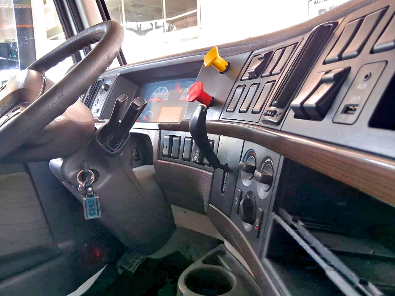 VOLVO 2013 VENTA TABLERO