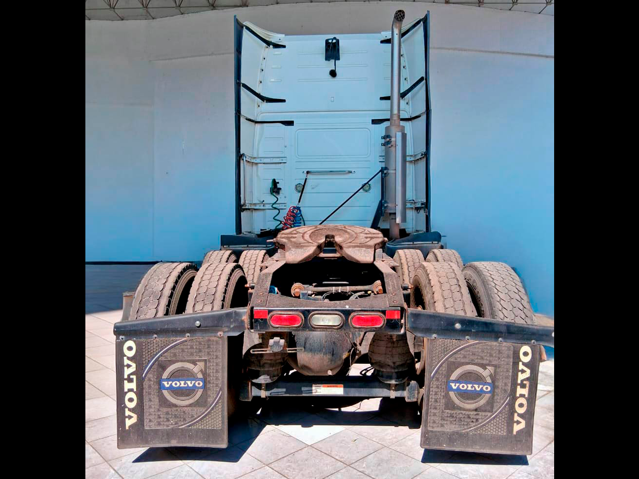 VOLVO-2013-VENTA-TRASERA