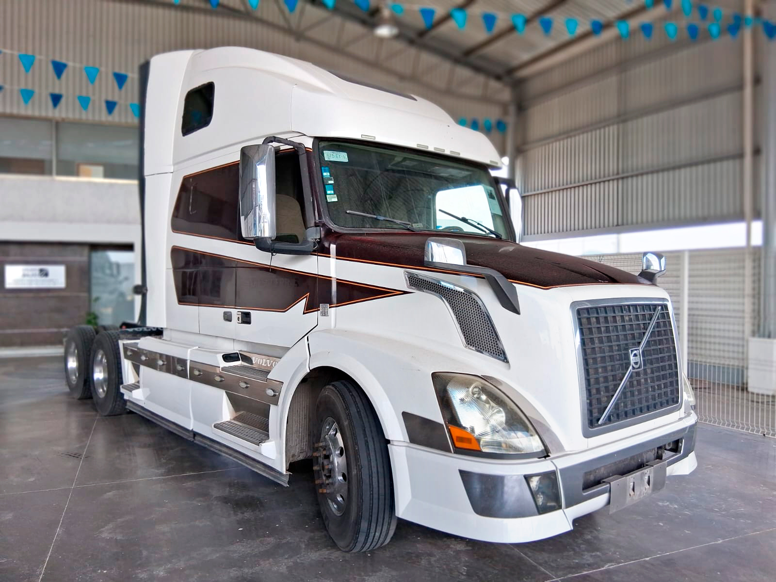 Volvo 670 2015