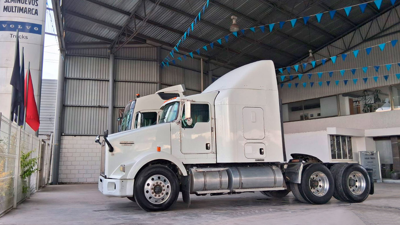 KENWORTH-T800-1
